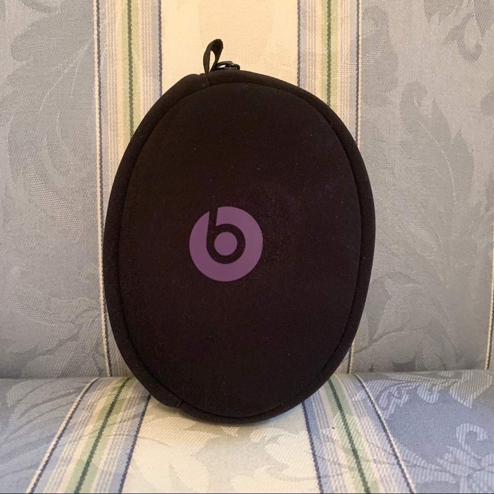 Beats by Dre Headphone Case